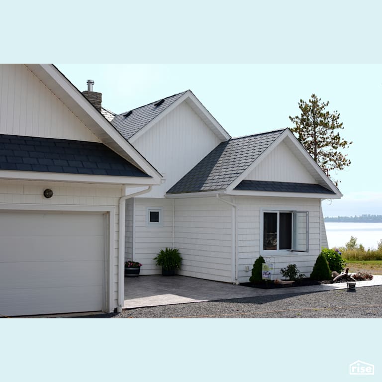 Lakeside Home in Grand Lake, NB, Canada with Recycled Rubber Mulch by Moderne Slate