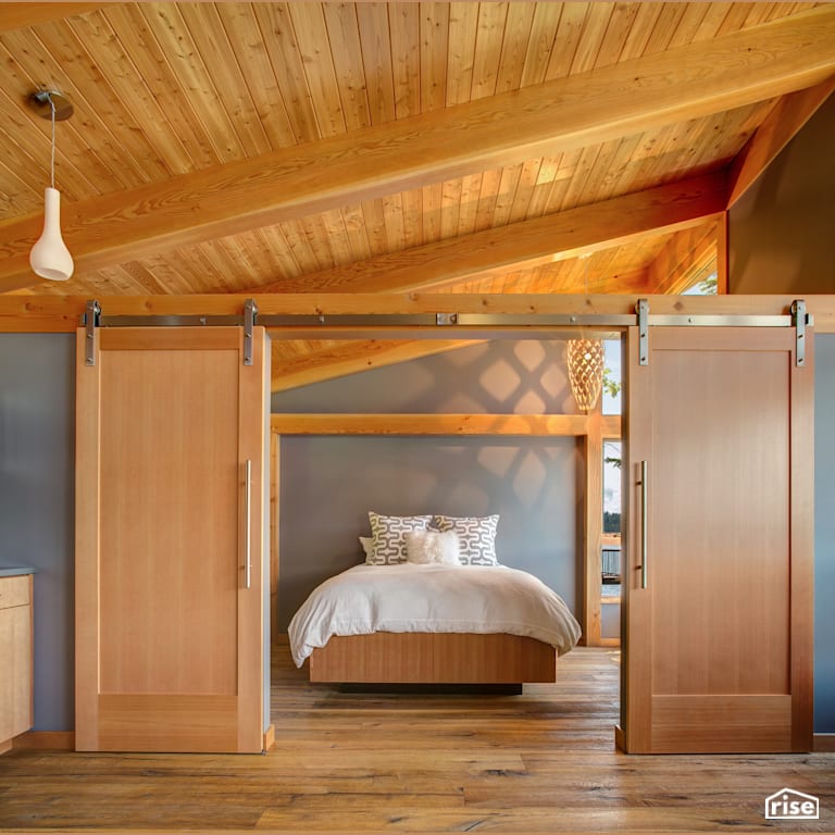 Sandpoint Vacation Home with Reclaimed Hardwood by FabCab Inc