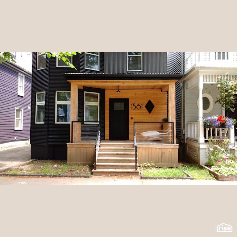 Henry Street - Exterior with Aluminum Siding by Brad Goodsell Design | Build Inc