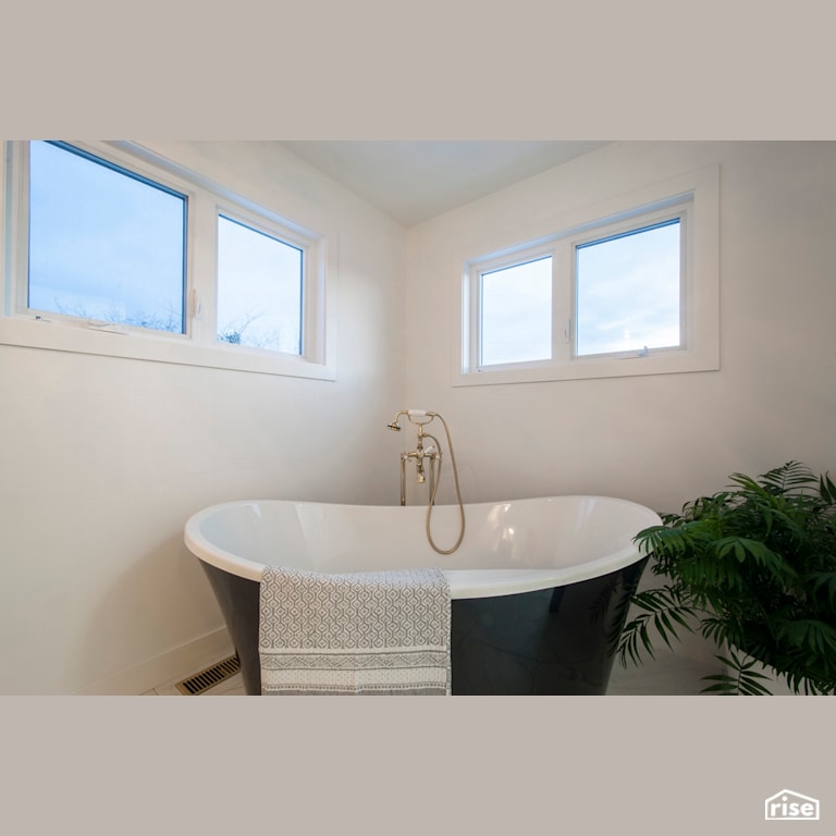 Paradiso Bathtub with Air to Air Heat Pump by Bowers Construction
