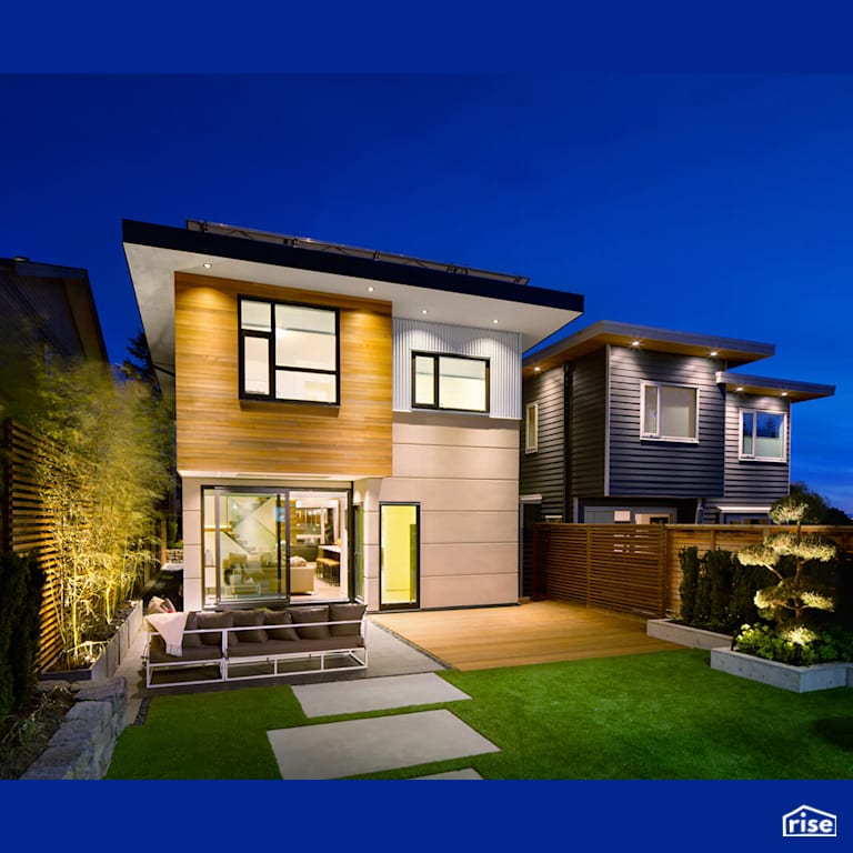 Patio with Accent Outdoor Lighting by Naikoon Contracting