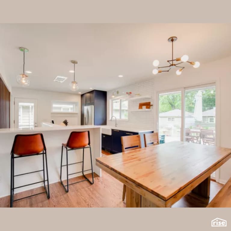 Dining Room with Fixed Window by Constructive Builders