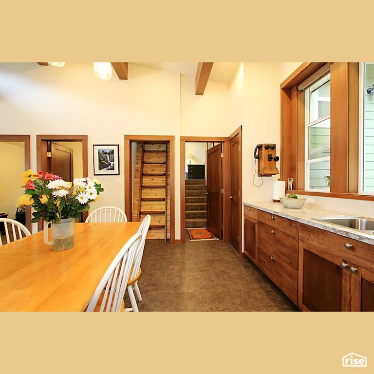 Copper Island Fine Homes - Kitchen with Double Pane Window by Copper Island Fine Homes Inc.