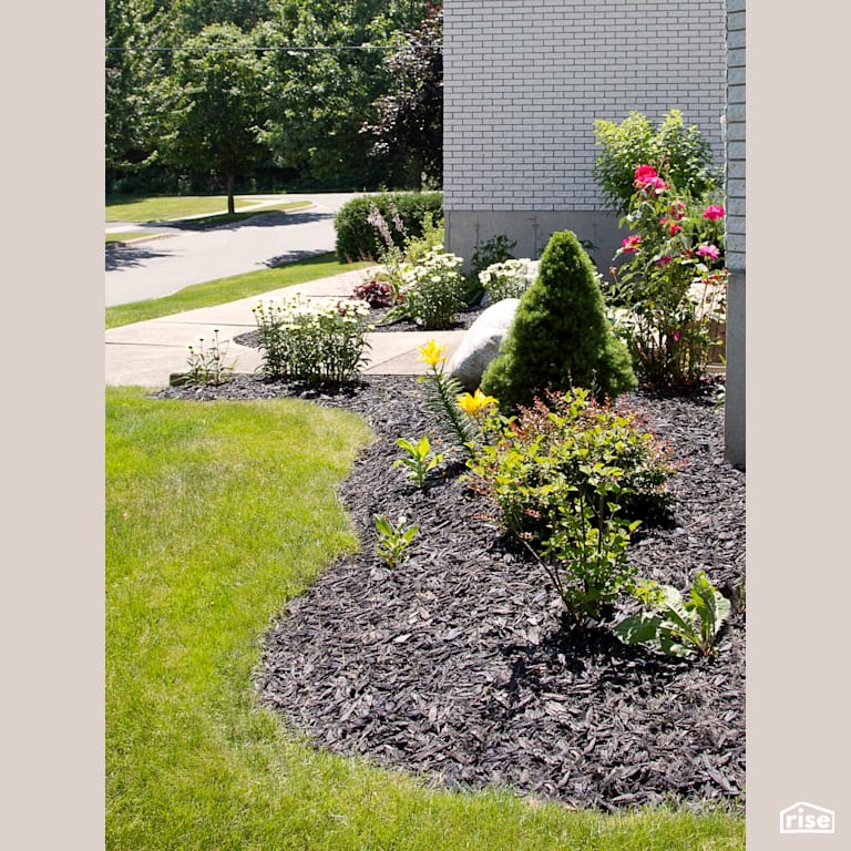SuperShred Mulch by TRACC with Recycled Rubber Mulch by TRACC