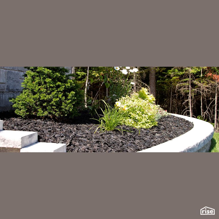 SuperShred Mulch by TRACC with Recycled Rubber Mulch by TRACC
