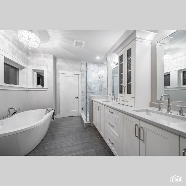 Craftsman Living - Bathroom with Low-Flow Showerhead by Homes by Highgate