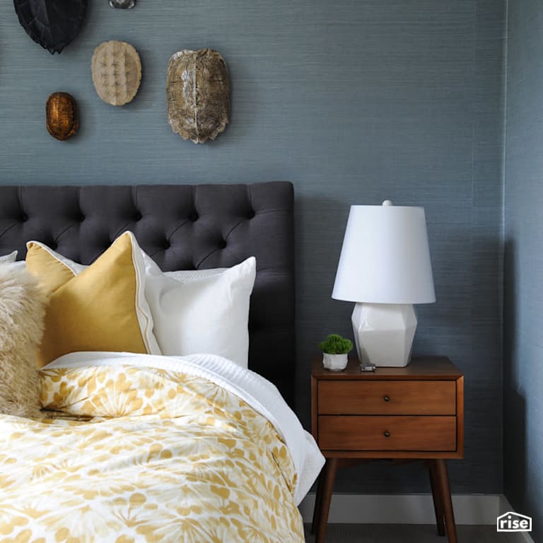 Bedroom Decor with Desk Lamp by PlaidFox