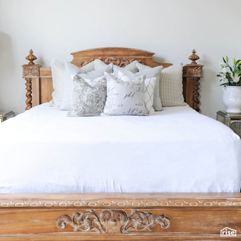 Scottsdale Arizona Retreat - Bedroom  by PlaidFox