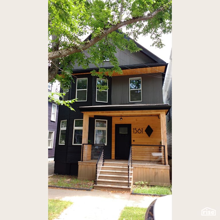 Henry Street - Exterior with Aluminum Siding by Brad Goodsell Design | Build Inc