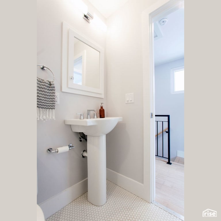 Black Street Development Top Floor Bath with Wall Light by Module