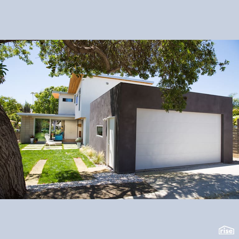 Exterior with Outdoor Gardens by Alliance Green Builders