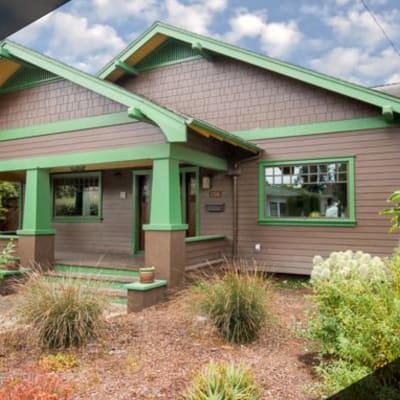 A Bungalow in Santa Cruz Is Transformed into a Passive House