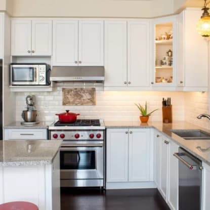 public/Cyclone_PTB5630SSMB_Pro_Collection_Under_Cabinet_Range_Hood