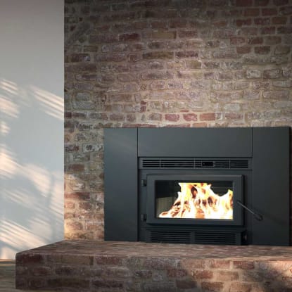 public/Englander_Blue_Ridge_150-I_Wood_Insert_Stove_With_Blower_ESW0006