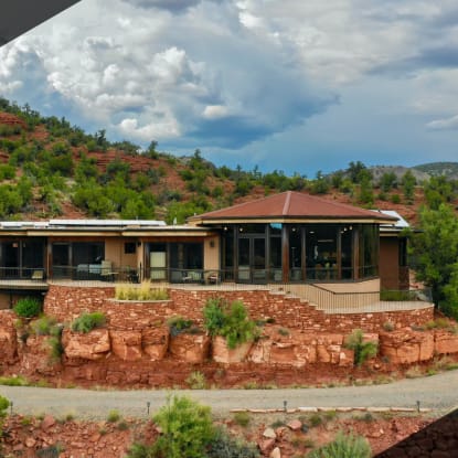 Octagonal Sedona Net-Zero Home