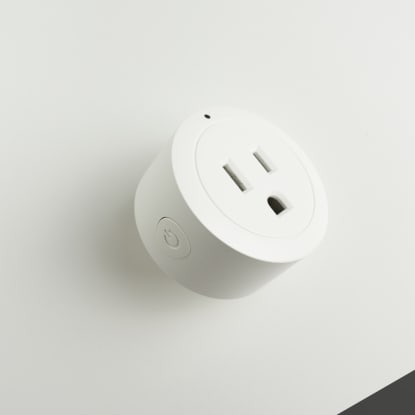 Smart Plugs Outlets Header