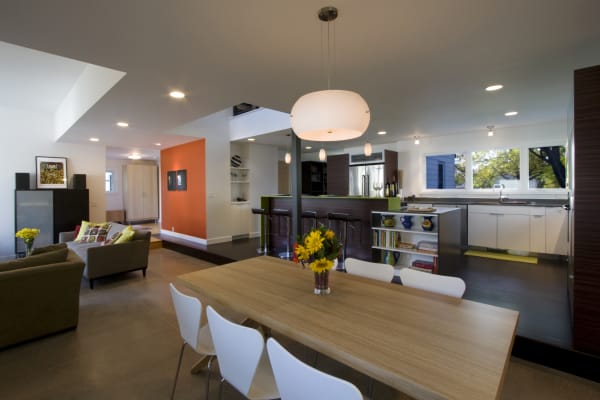 EcoDEEP Haus dining room