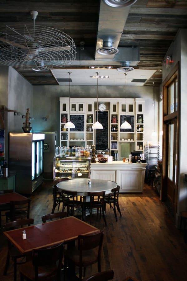 Blue Eyed Daisy interior