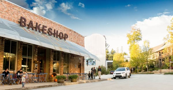 Blue Eyed Daisy bakeshop