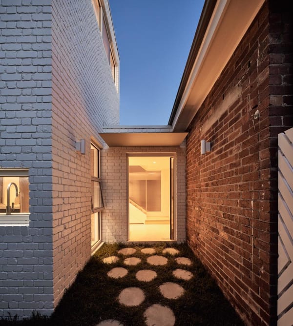 Atelier Red+Black Peter Bennetts