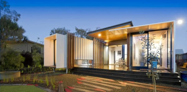 Buddina Beach Box by OGE architects