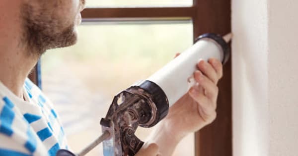 Caulking Hydro Quebec