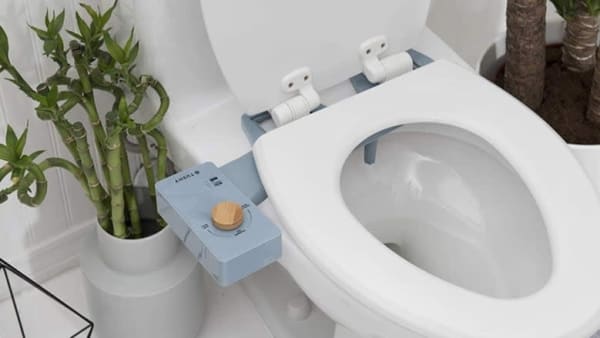 HelloTushy Bidet Attachment CBC