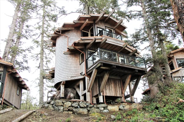 bc lodges side front