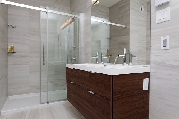 Lakefront Nova Scotia Home Bathroom