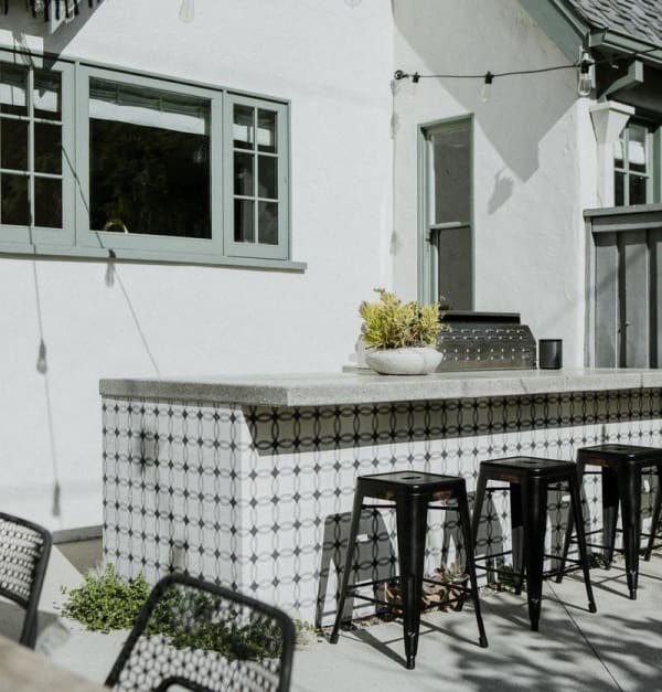 Outdoor Bar