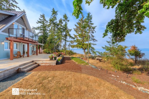 phaesant hill homes clair lightfoot backyard