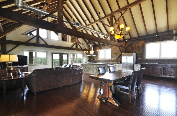 red sky home dining room