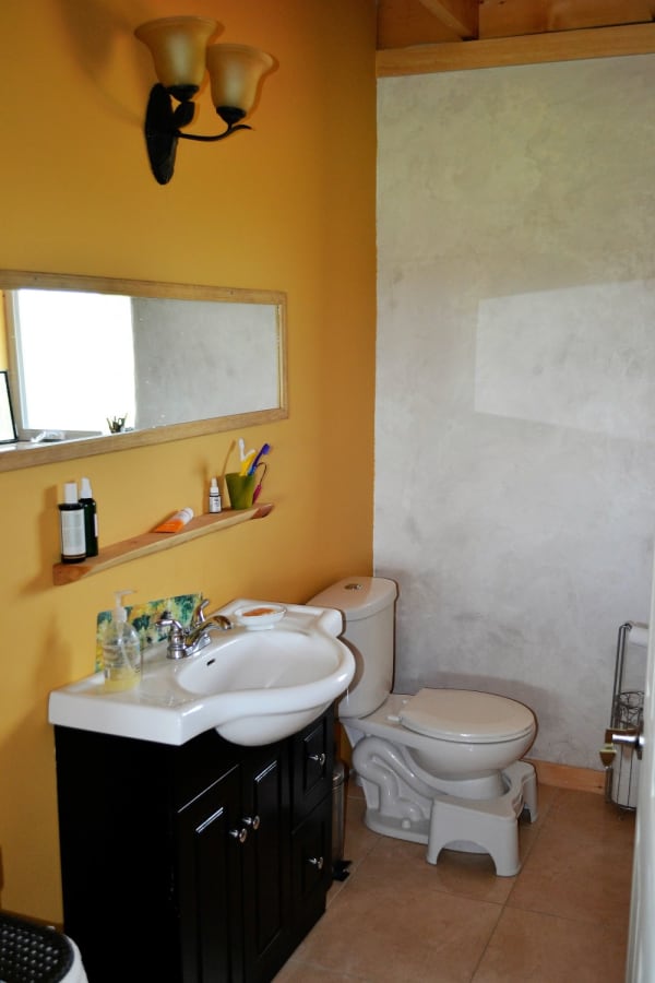 strabale house bathroom