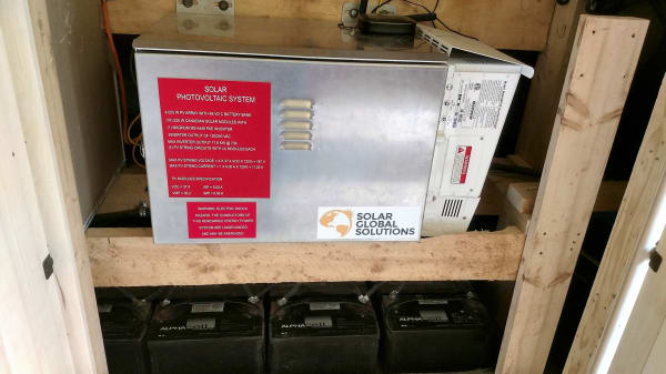 strawbale house solar battery