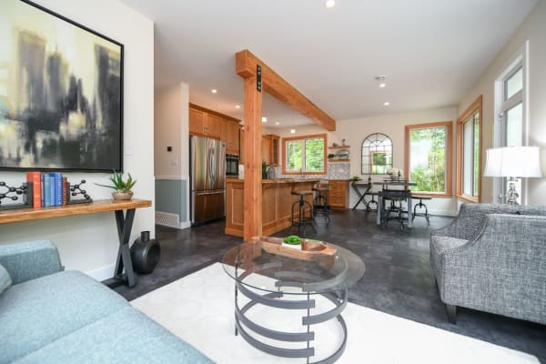 Zsiros Contracting Absolute Zero Interior