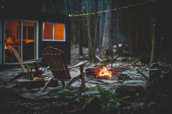 catskills container cabin campfire night
