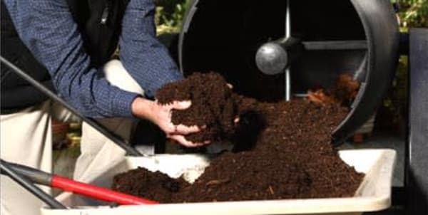 composting tumbler