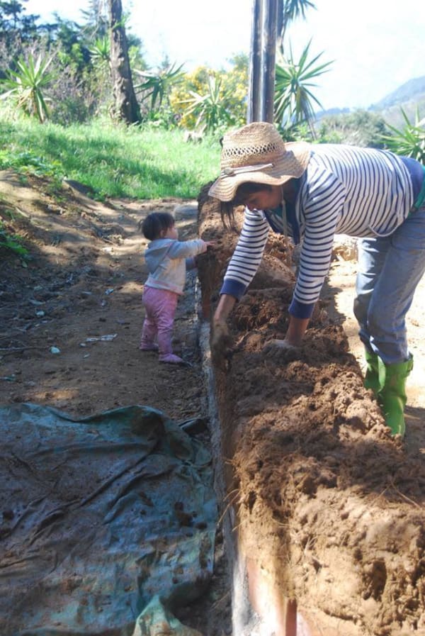 El Salvador house earthen plasters