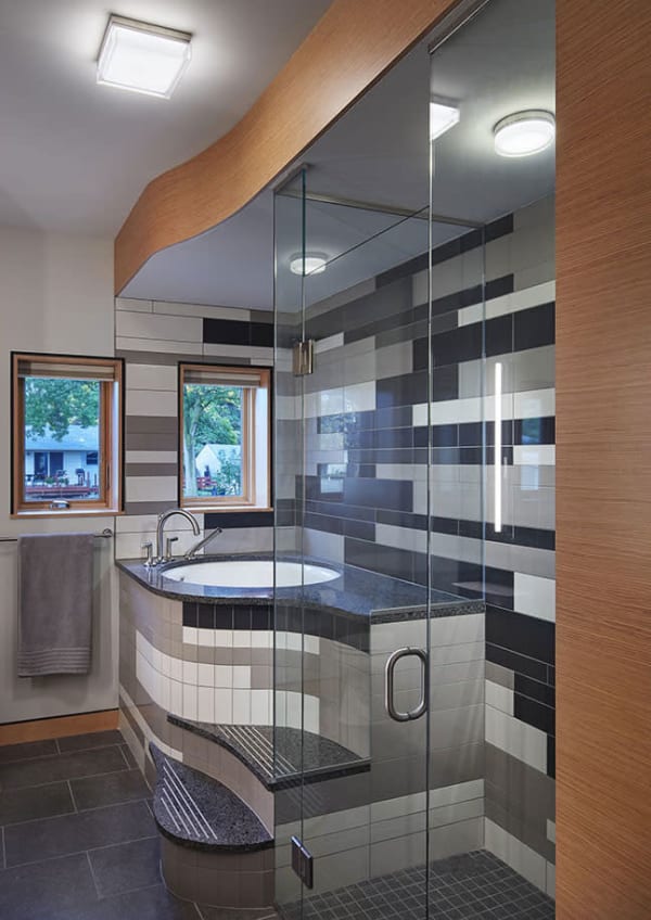 hanson home bathroom