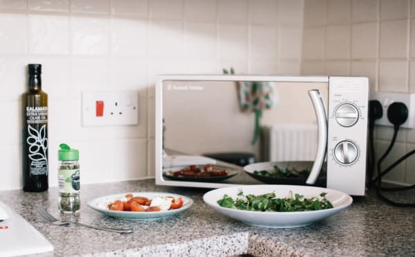 how much power does a microwave use