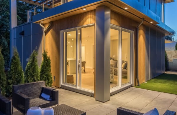 modcube exterior