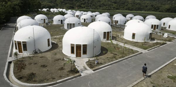 monolithic dome home