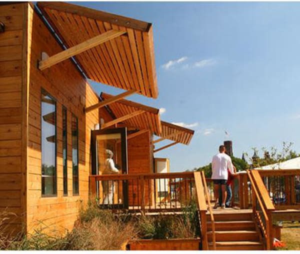 Solar panel overhang shading