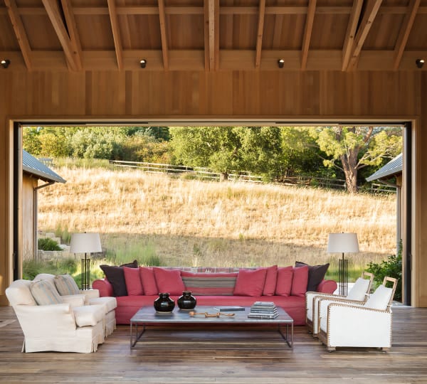 tahmahlah Living-Room_O