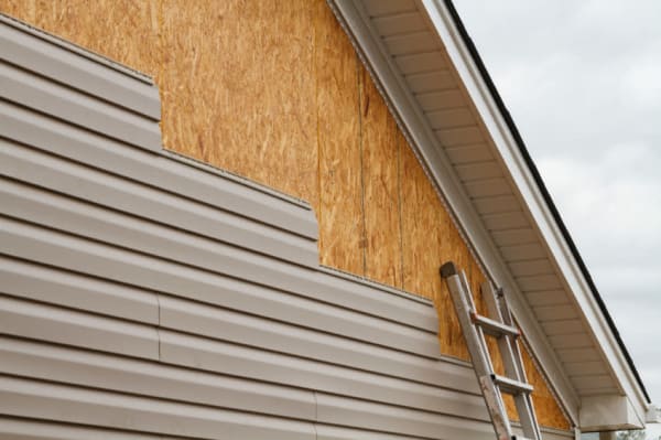 installing vinyl siding