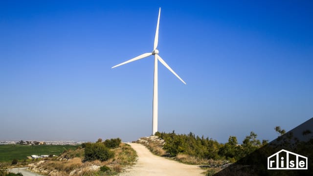 Green Power Header