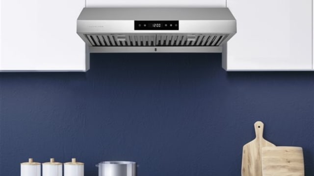 Under-Cabinet Range Hood Guide: Ventilation Tips for a Cleaner Kitchen