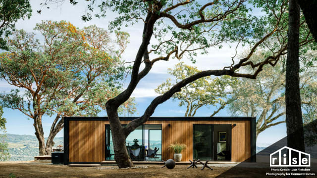 Skinnyon Prefab Header
