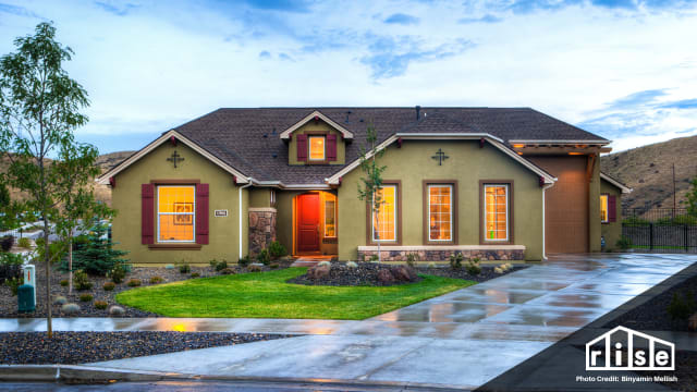 Stone Siding and Stone Veneer Siding Pros and Cons