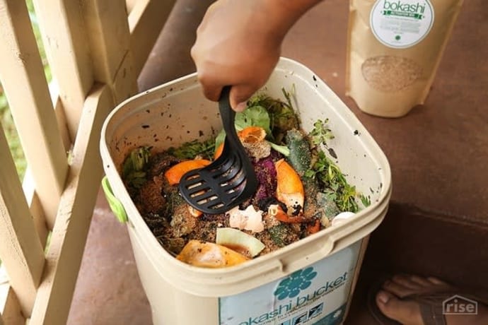 Bokashi Composting Compresssion